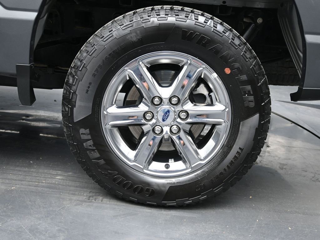 Used 2025 Ford F150 XLT w/ Equipment Group 301A Standard AWD/4WD image 9
