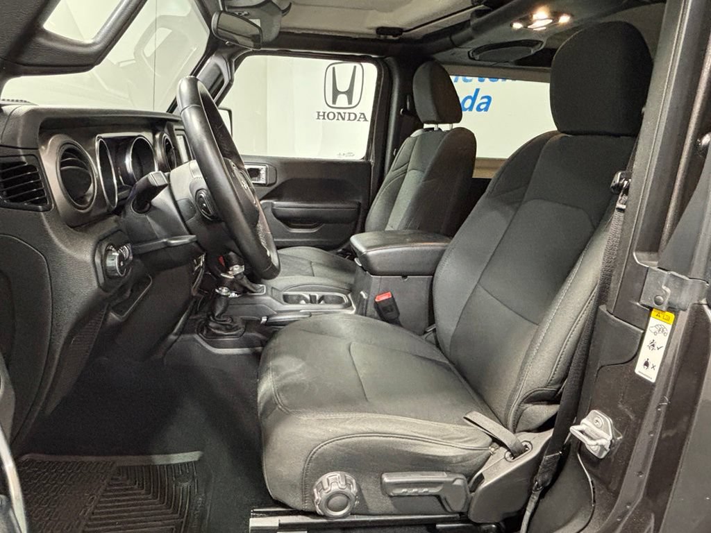 Used 2019 Jeep Wrangler Sport AWD/4WD image 22