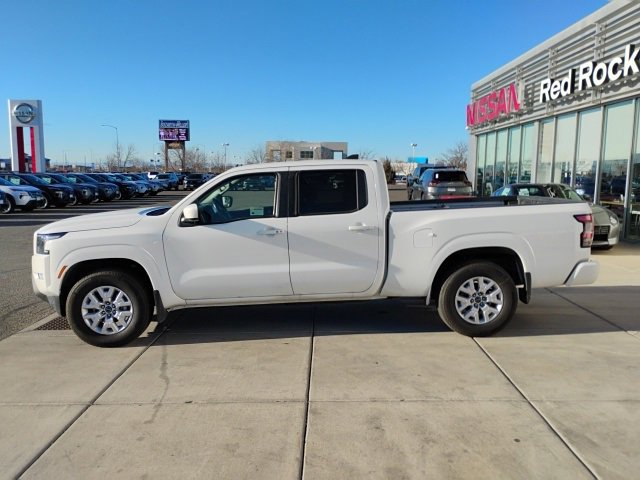 Used 2024 Nissan Frontier SV image 5