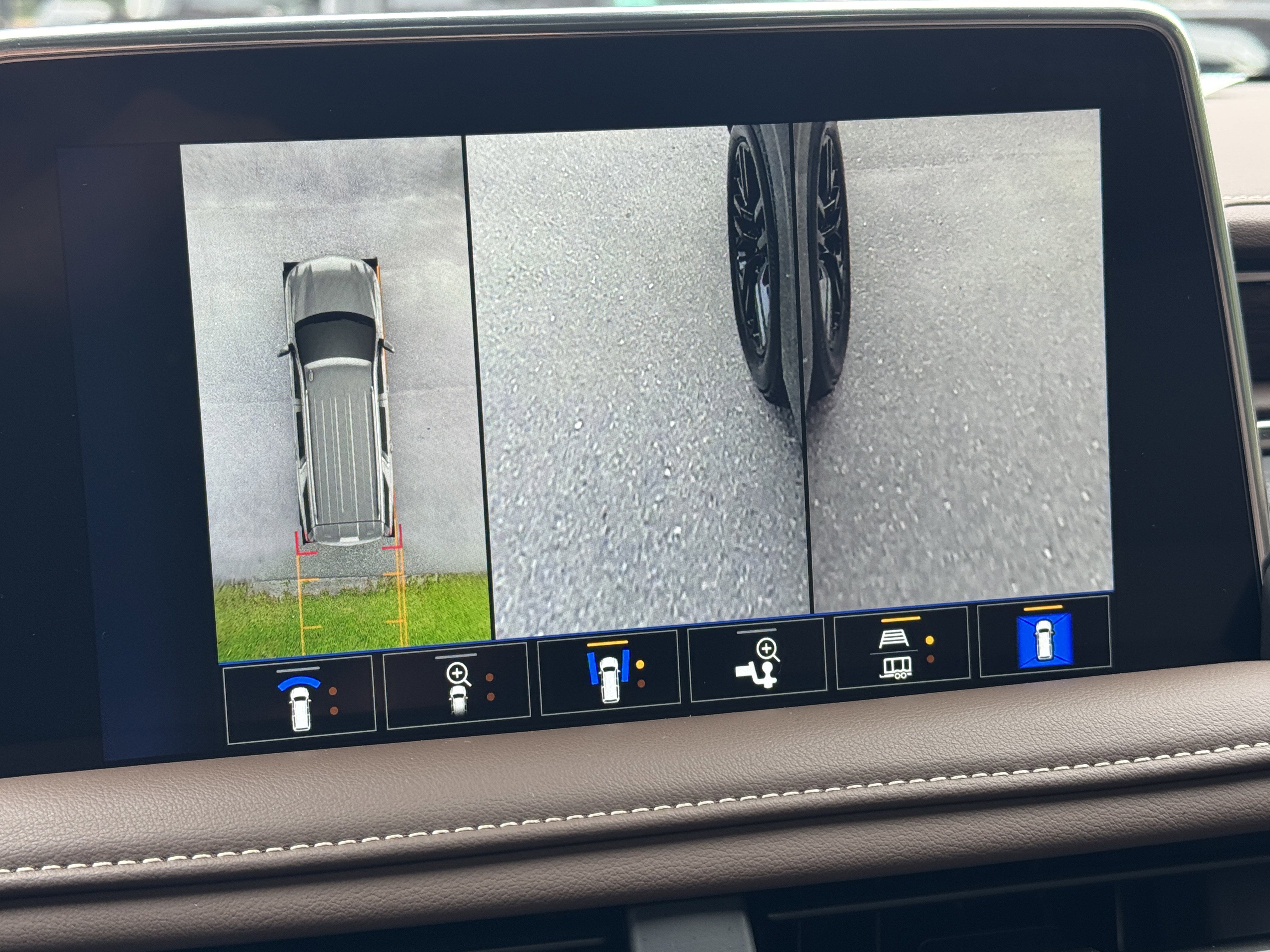 Used 2023 Chevrolet Tahoe High Country image 32