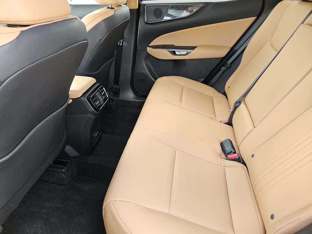 Used 2025 Lexus NX 250 FWD w/ Towing Package (2000 Lbs) image 30