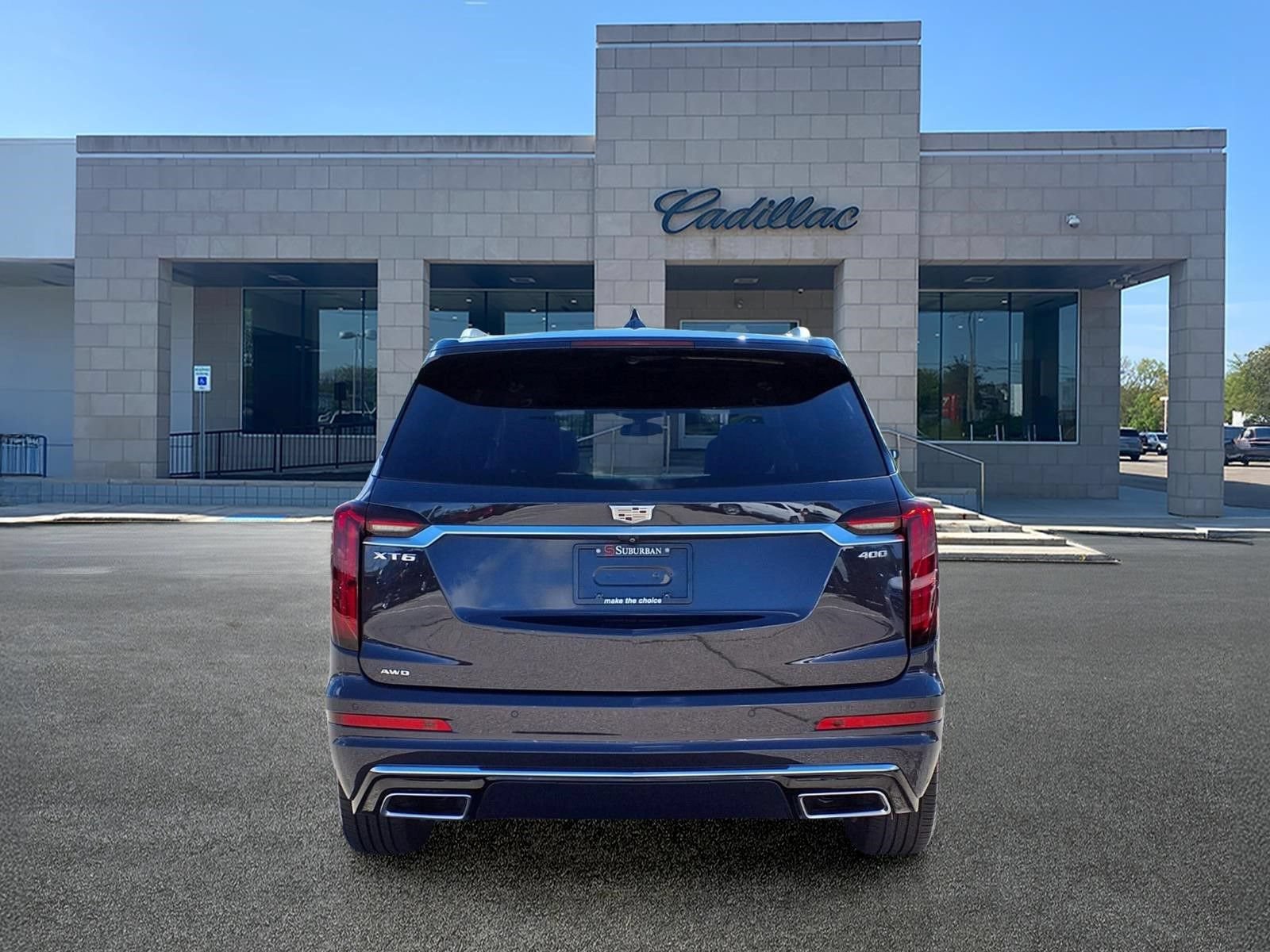 Used 2024 Cadillac XT6 Premium Luxury w/ LPO, Floor Liner Package AWD/4WD image 6