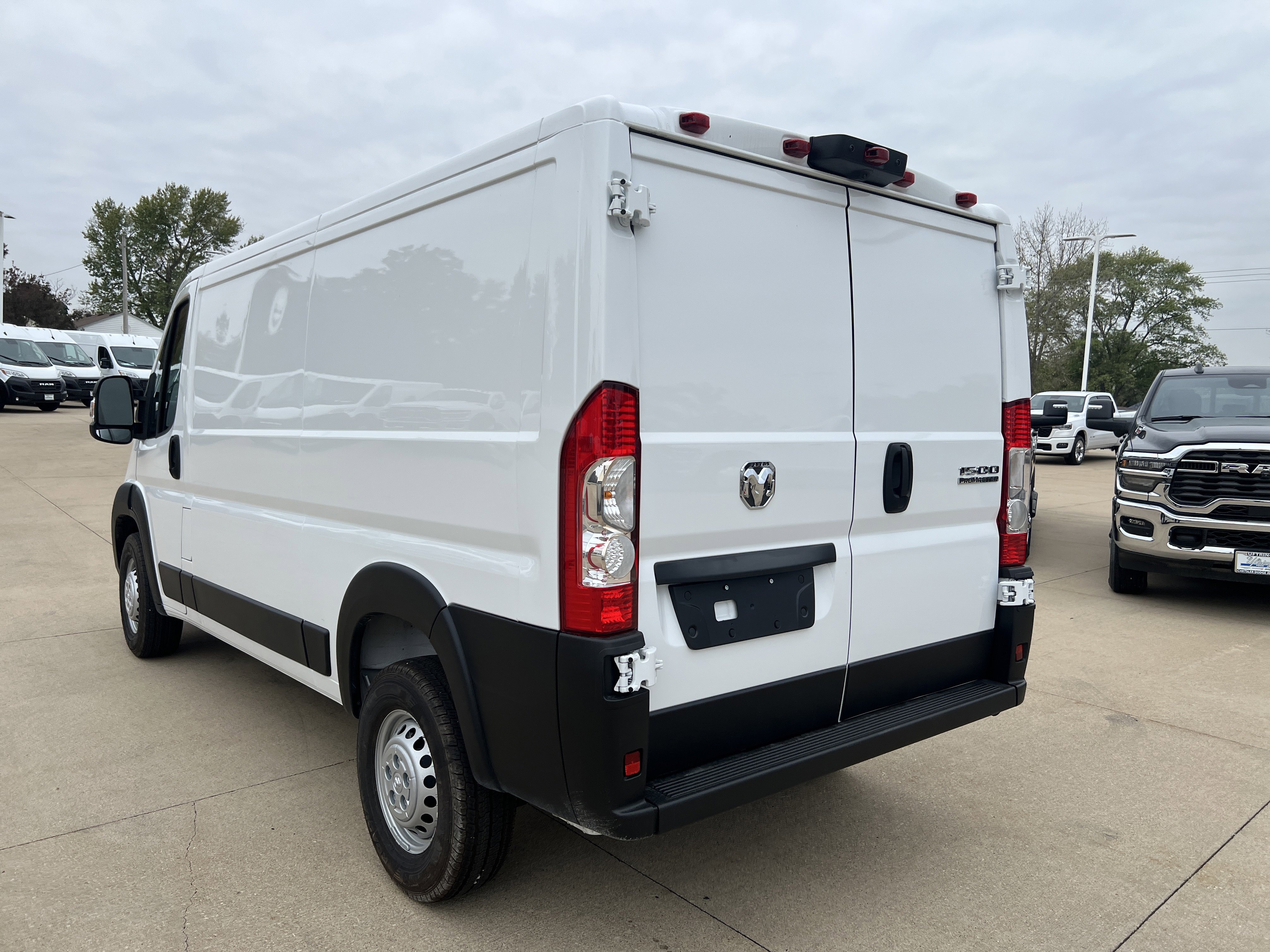 New 2026 RAM ProMaster 1500 w/ Convenience Group image 2
