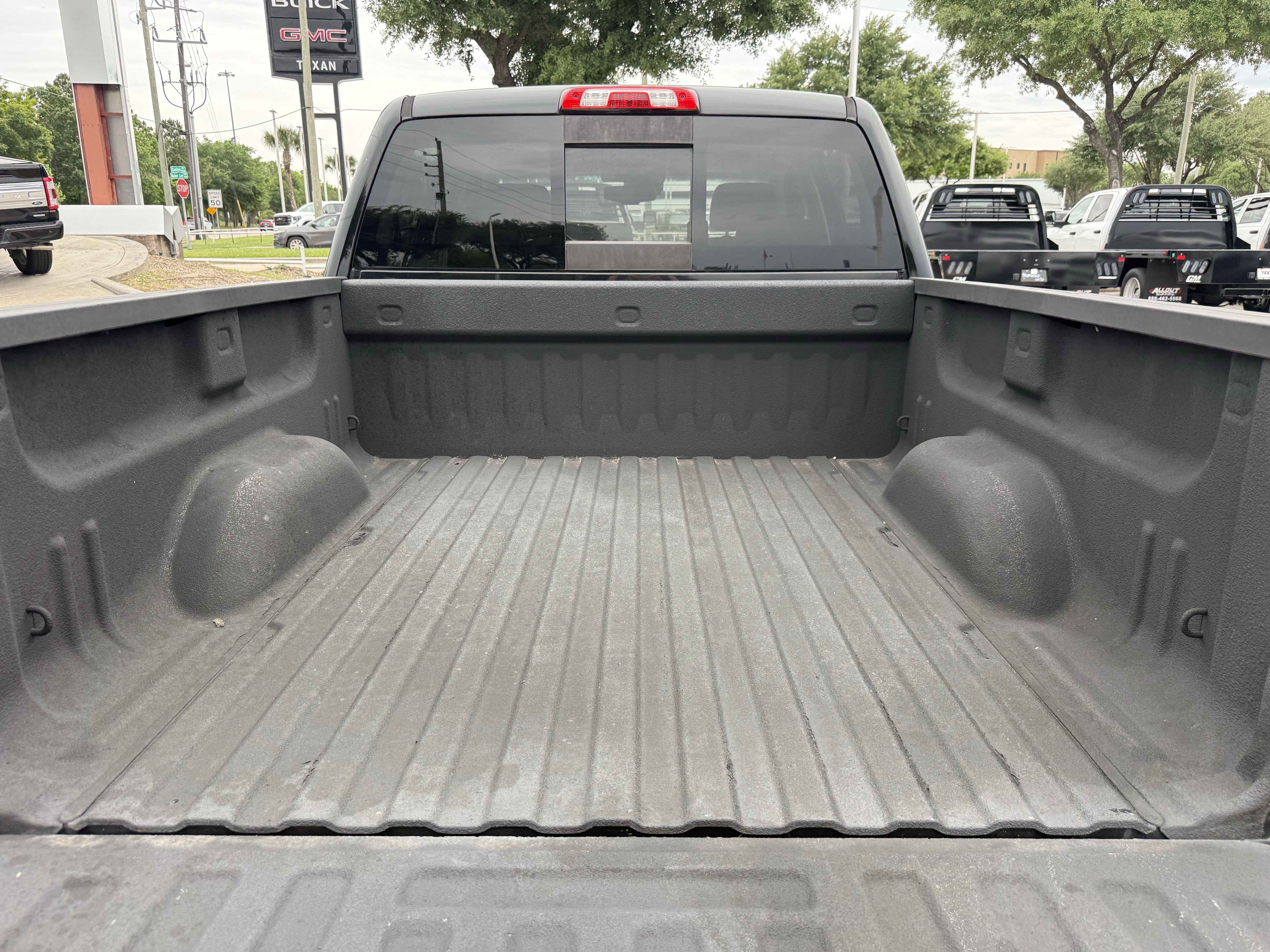 Used 2015 Chevrolet Silverado 1500 LTZ w/ Texas Edition, 1LZ Trim RWD image 29