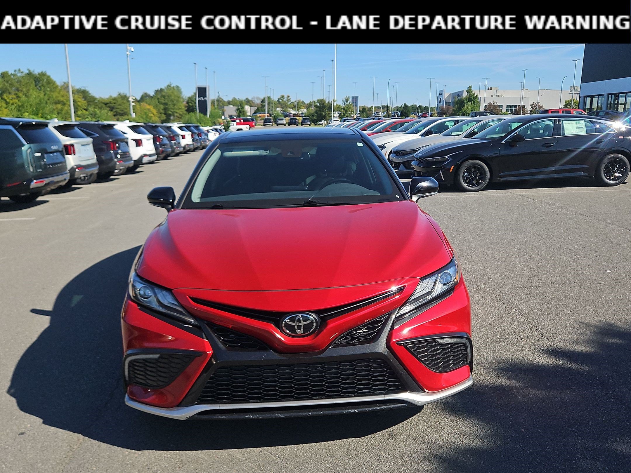 Used 2023 Toyota Camry XSE FWD image 2