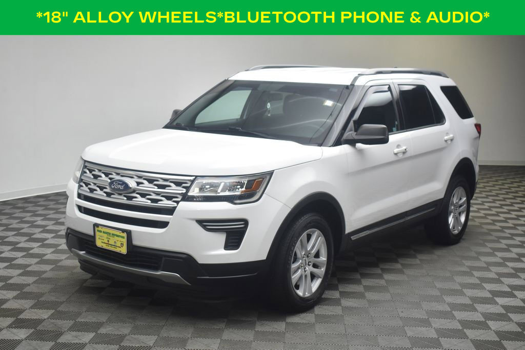 Used 2019 Ford Explorer XLT AWD/4WD image 2