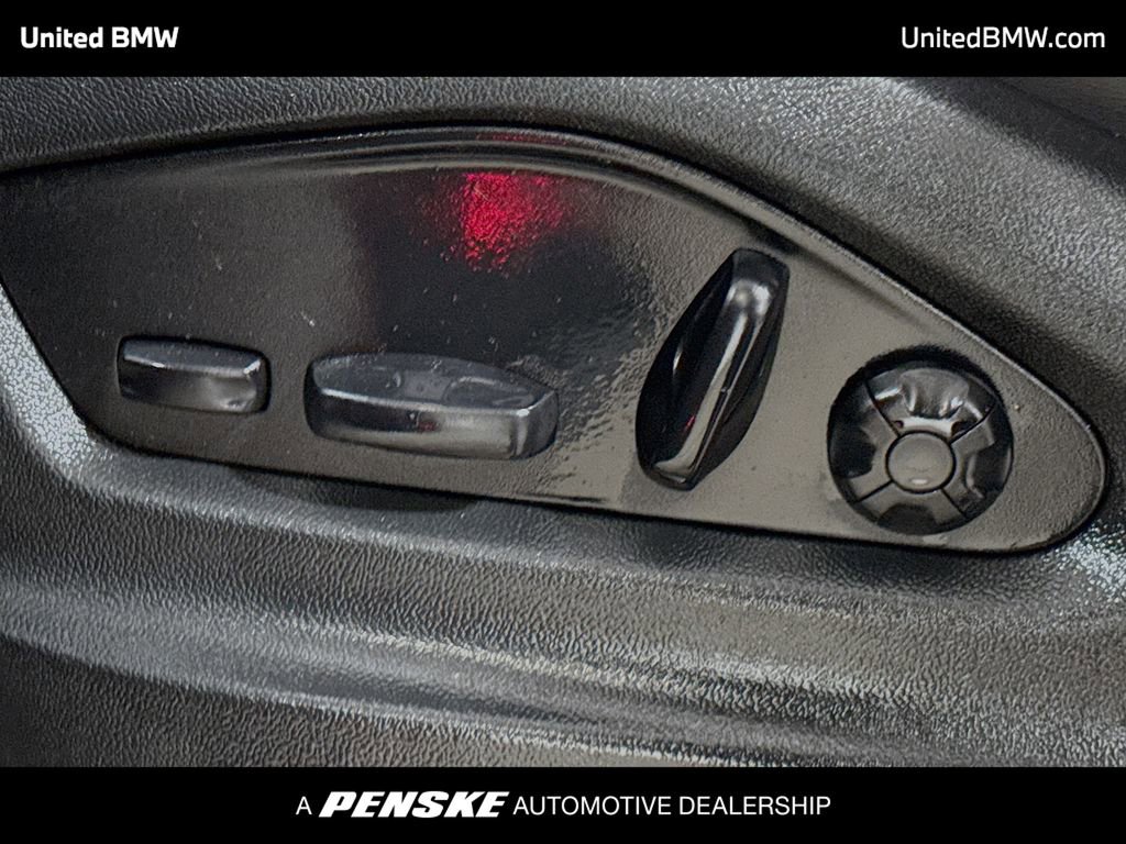 Used 2025 Porsche Cayenne image 4