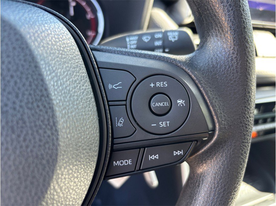 Used 2023 Toyota RAV4 LE image 21