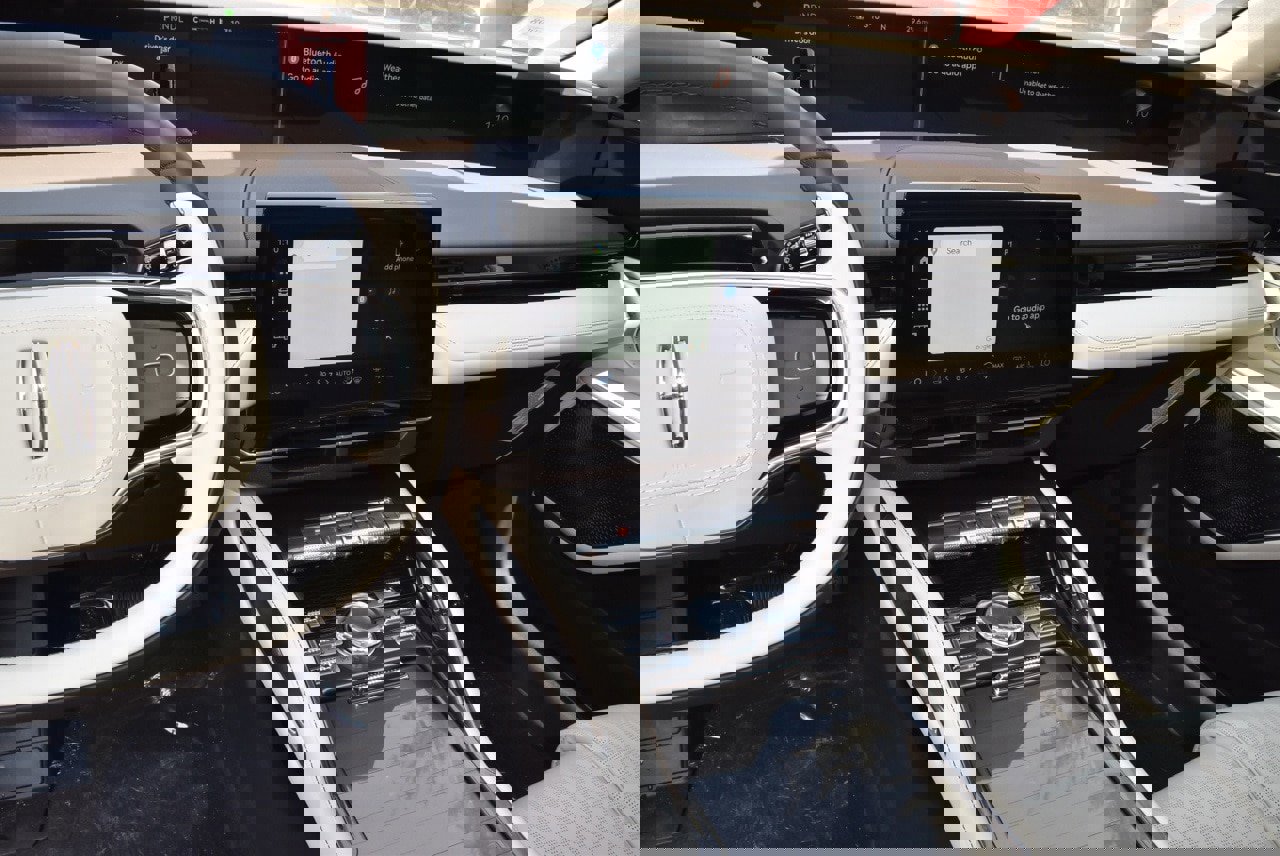 New 2025 Lincoln Nautilus Black Label w/ Jet Appearance Package image 23