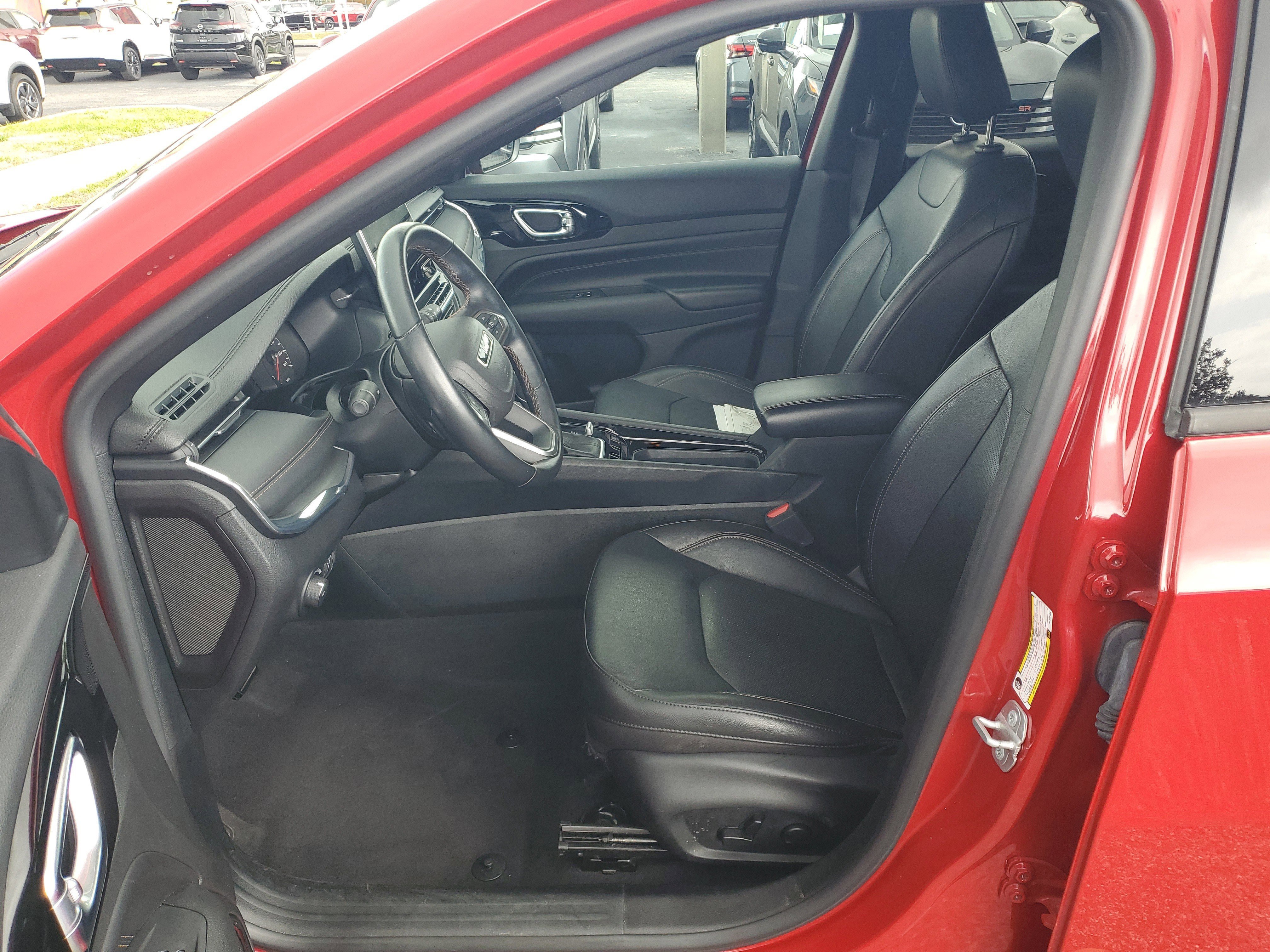 Used 2022 Jeep Compass Limited AWD/4WD image 12