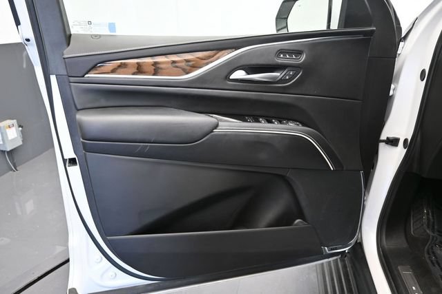 Used 2024 Cadillac Escalade Sport Platinum w/ LPO, Floor Liner Package AWD/4WD image 19