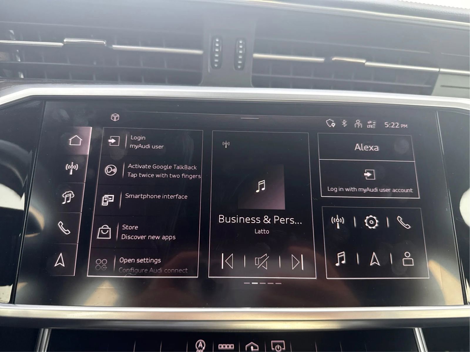 Used 2024 Audi A6 Premium Plus image 13