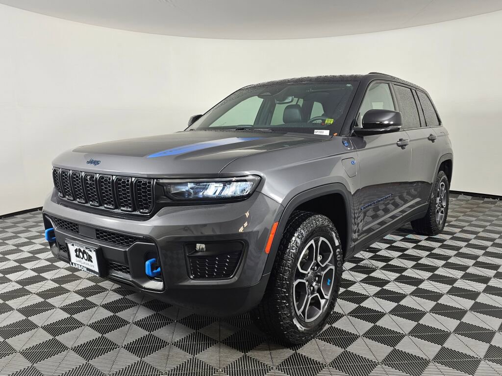 Used 2022 Jeep Grand Cherokee Trailhawk AWD/4WD image 6