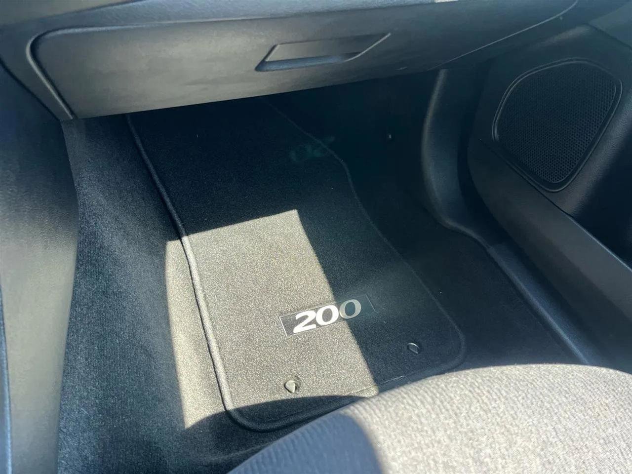 Used 2012 Chrysler 200 Touring image 21