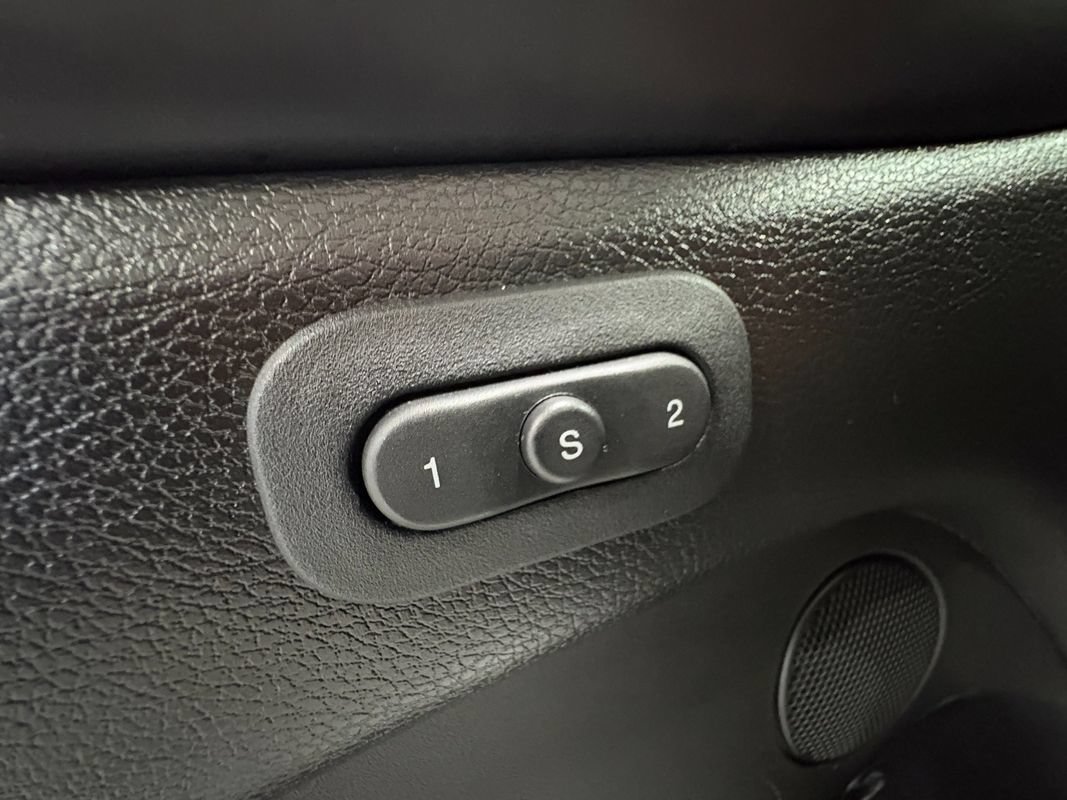 Used 2020 Jeep Grand Cherokee High Altitude AWD/4WD image 37