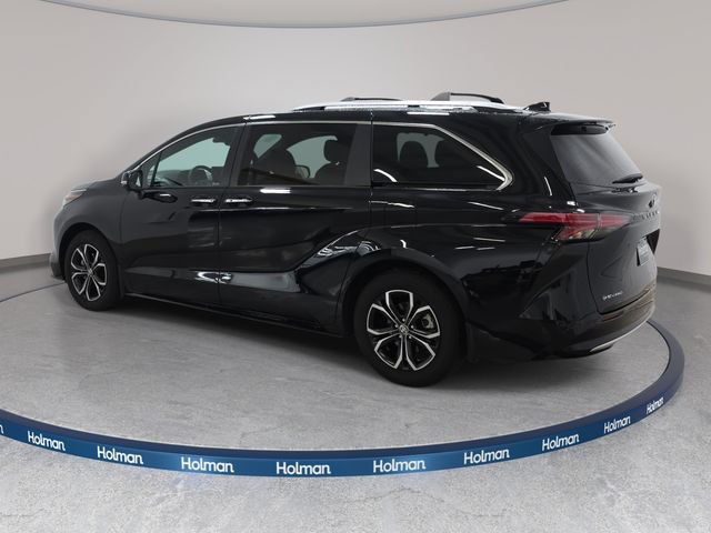 Certified 2026 Toyota Sienna Platinum AWD/4WD image 7