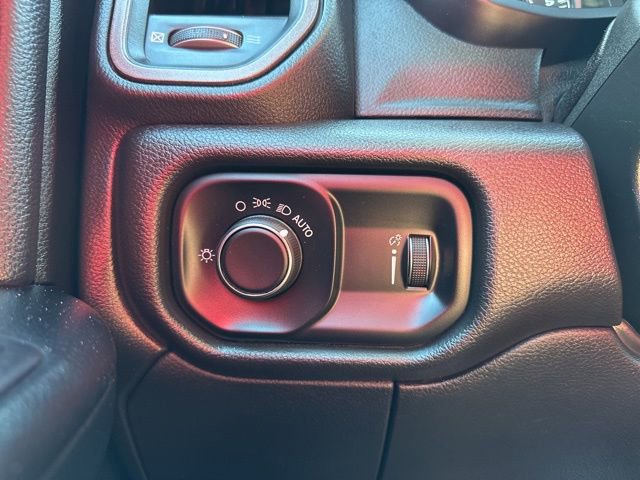 Used 2022 RAM 3500 Tradesman image 24