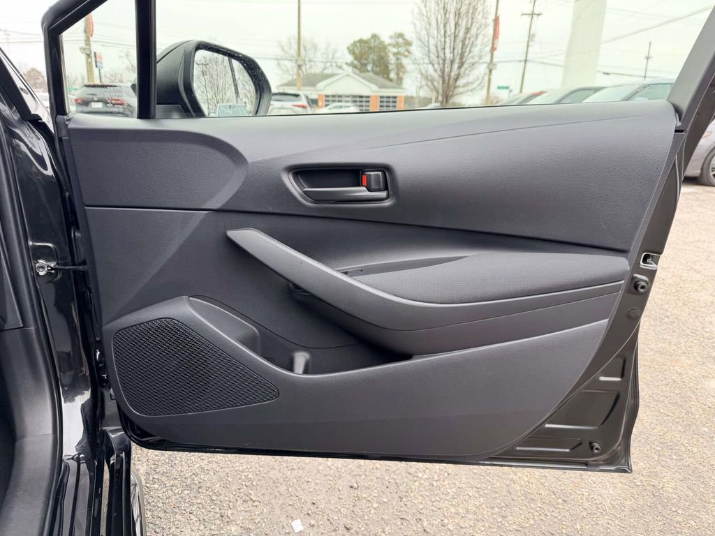 Certified 2022 Toyota Corolla LE w/ Carpet Mat Package (TMS) image 11