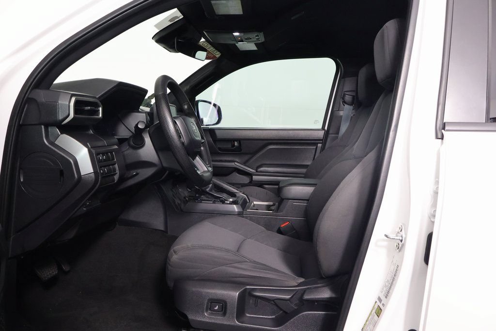 Used 2024 Toyota Tacoma SR5 AWD/4WD image 10