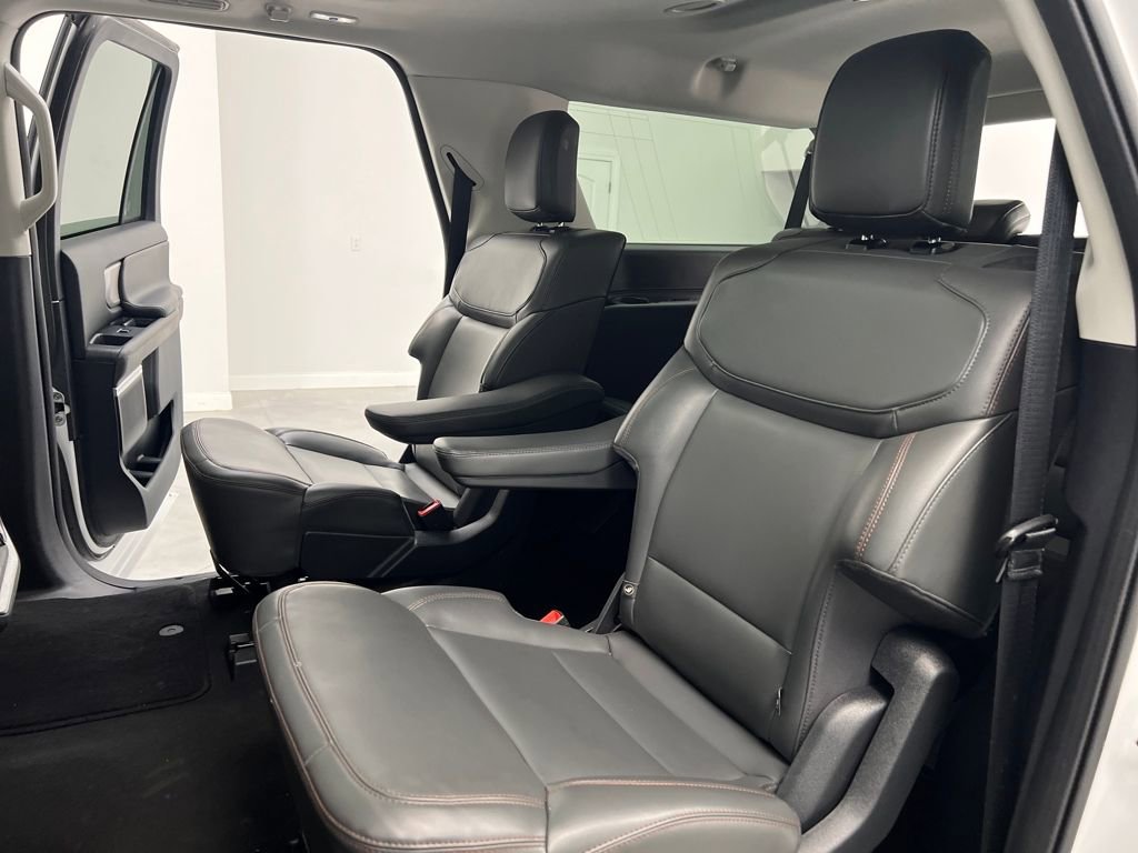 Used 2025 Ford Expedition Max Active image 13