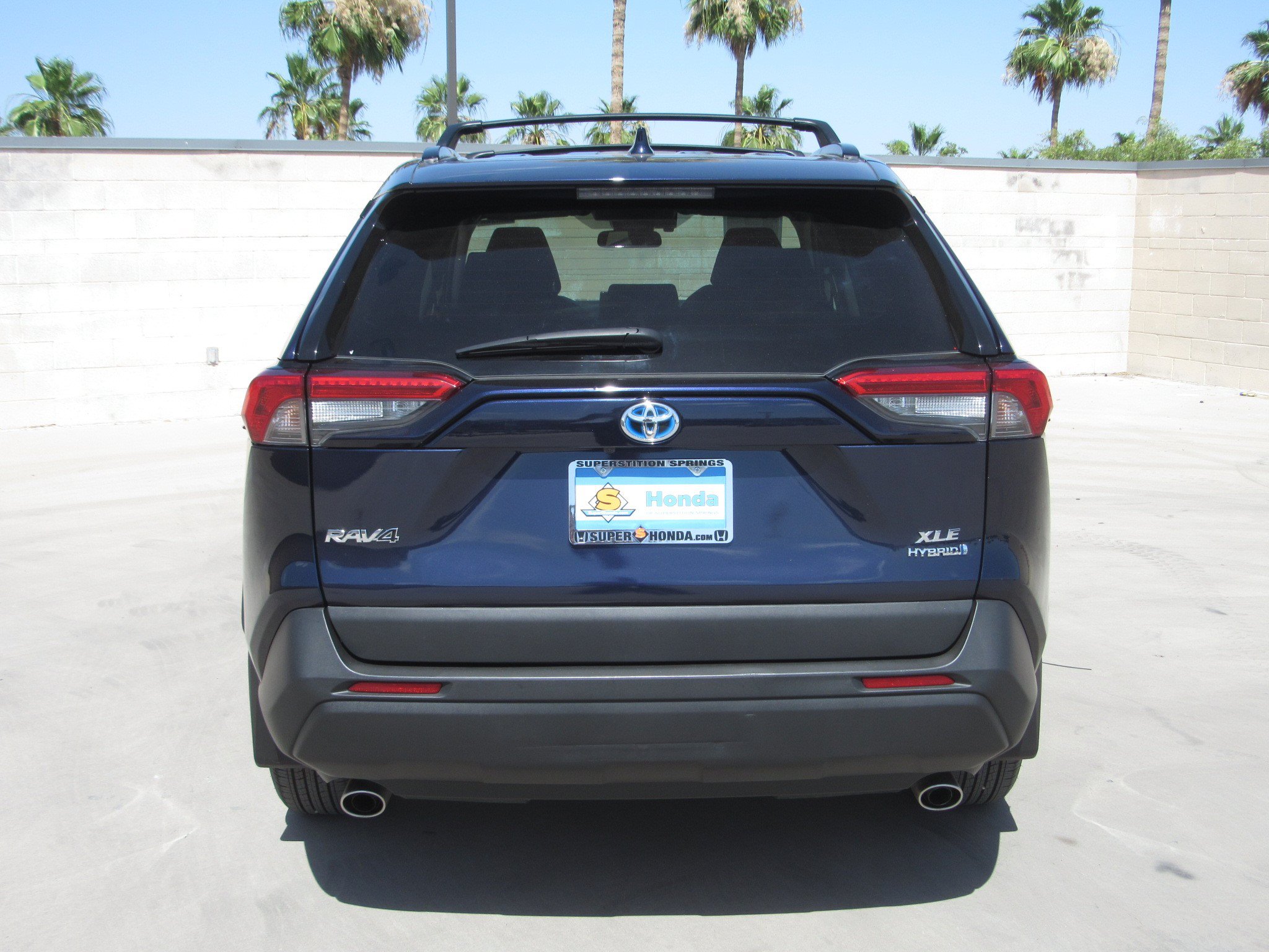 Used 2021 Toyota RAV4 XLE w/ XLE Grade Weather Package AWD/4WD image 7