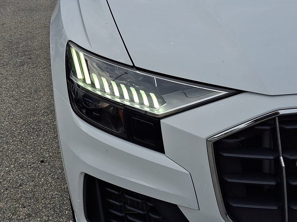 Used 2023 Audi Q8 Premium AWD/4WD image 9