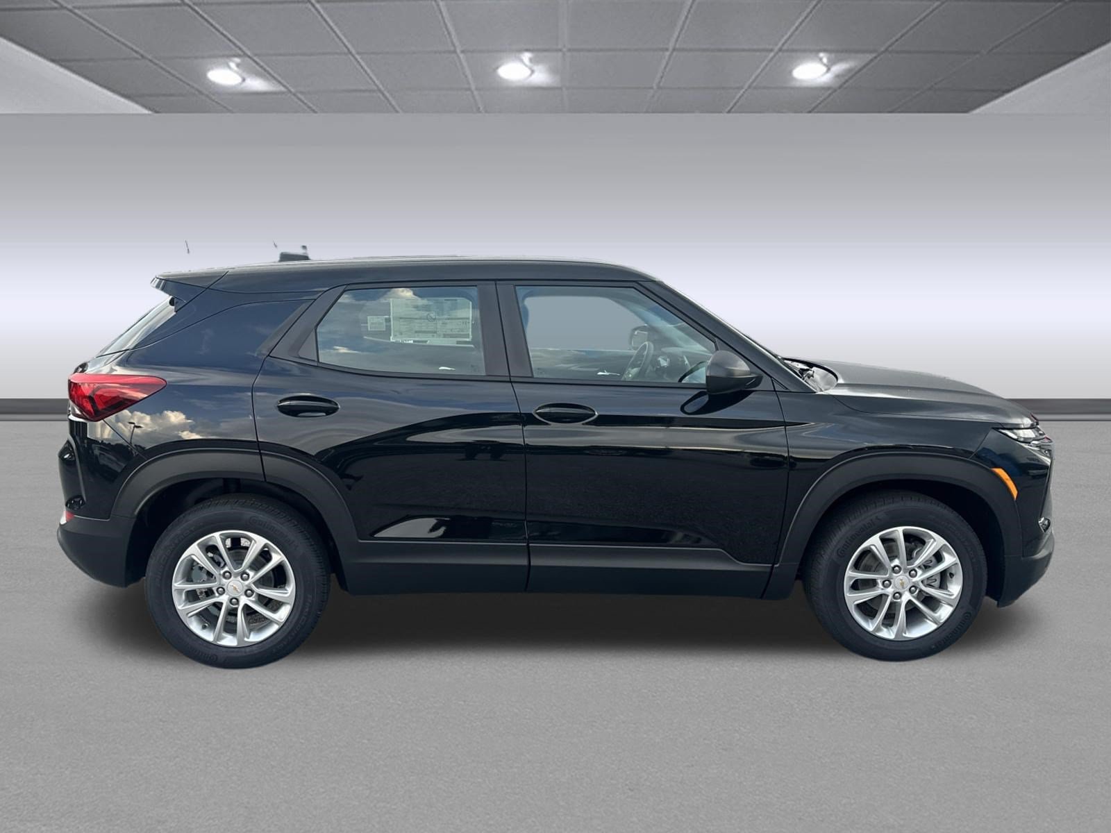 New 2026 Chevrolet TrailBlazer LS FWD image 2