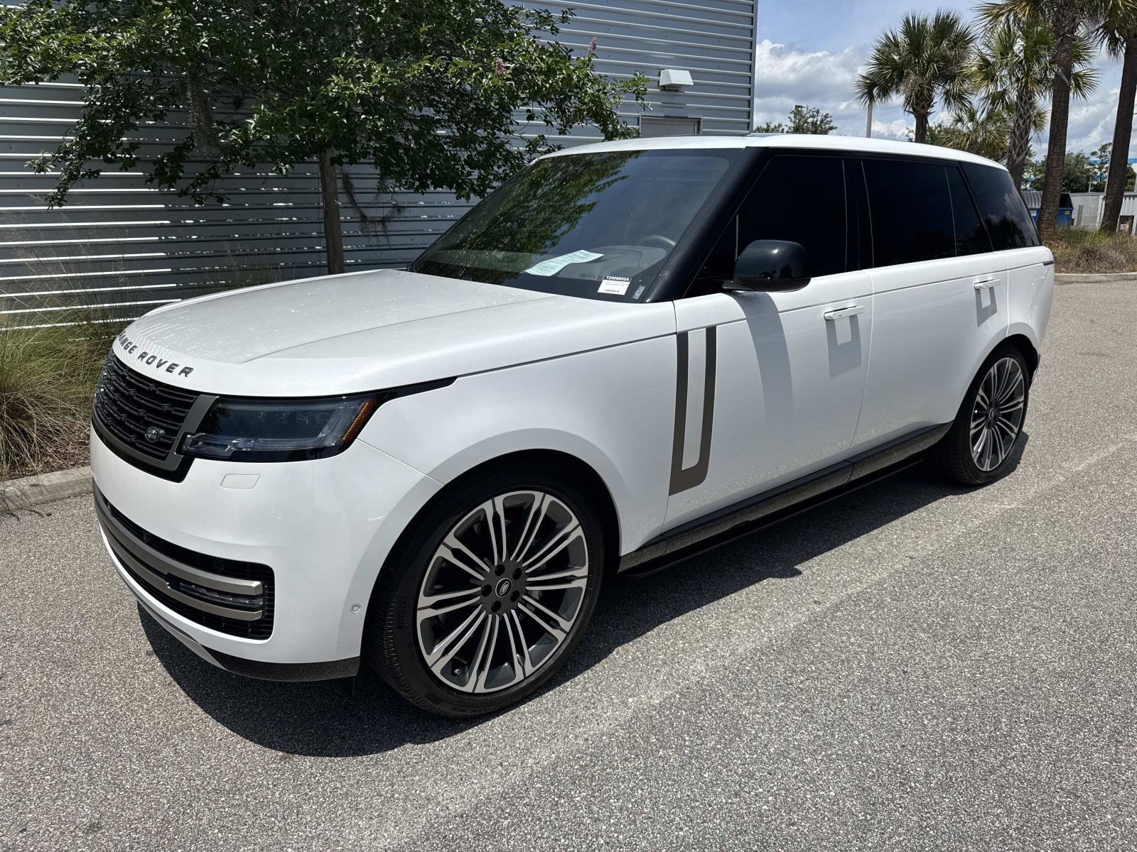 Certified 2025 Land Rover Range Rover Long Wheelbase SE AWD/4WD video 1