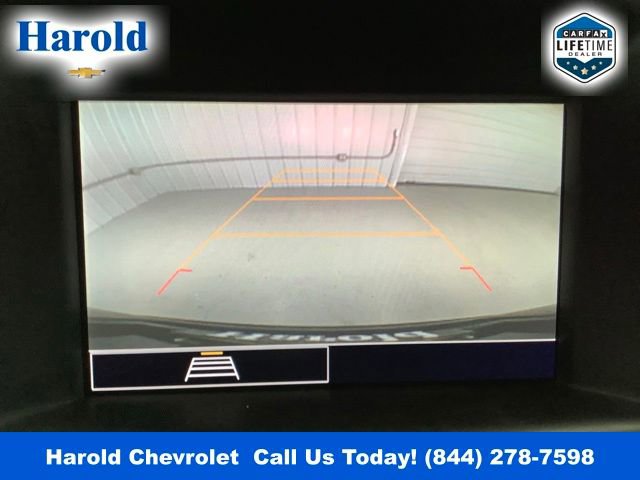 Used 2024 GMC Terrain SLE image 17