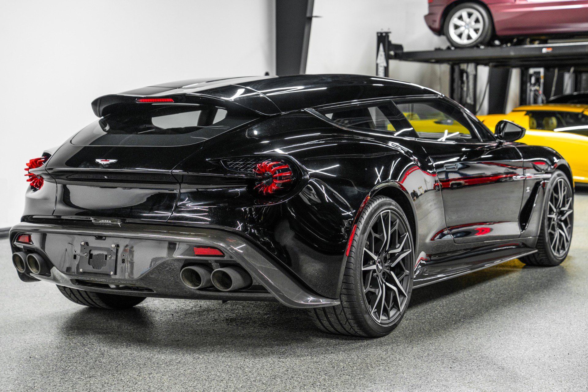 Used 2019 Aston Martin Vanquish Zagato image 8