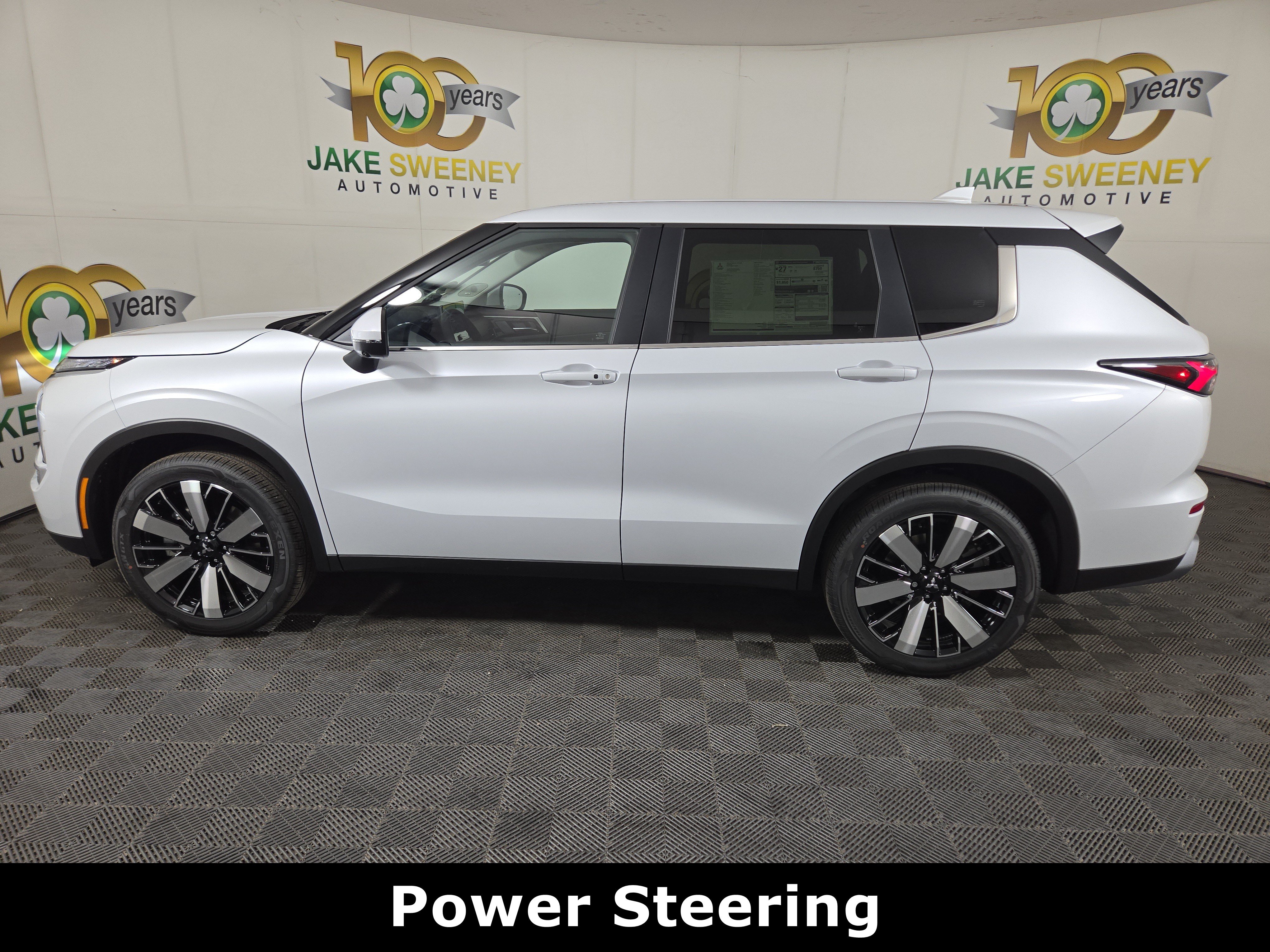 New 2026 Mitsubishi Outlander SE AWD/4WD image 4