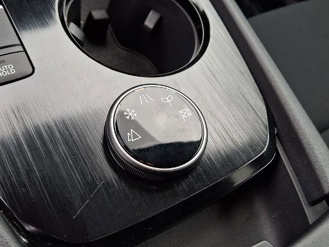 Certified 2025 Nissan Rogue S image 27