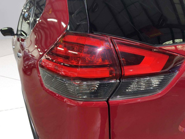 Used 2017 Nissan Rogue SL w/ SL Premium Package AWD/4WD image 11