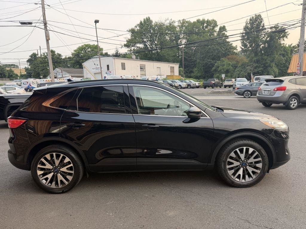 Used 2020 Ford Escape Titanium AWD/4WD image 6