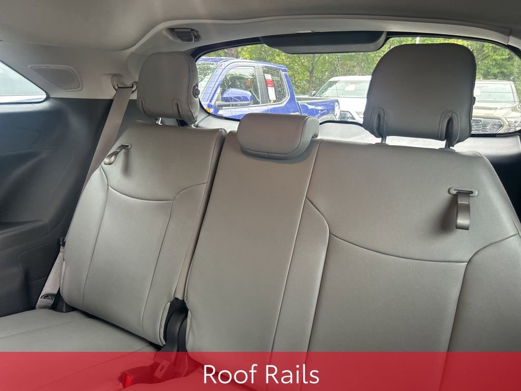 New 2025 Toyota Sienna XLE image 12