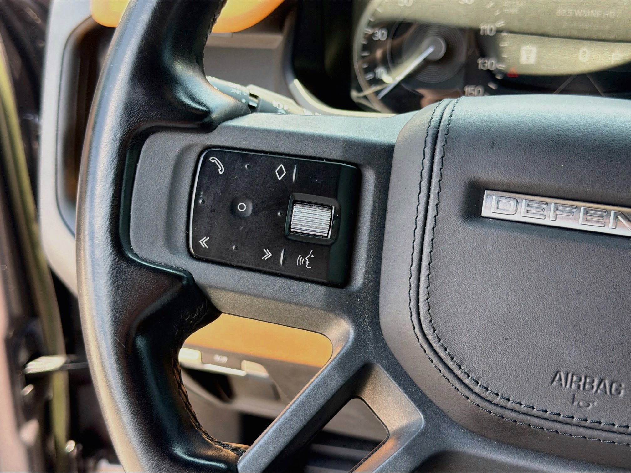 Used 2023 Land Rover Defender 110 X AWD/4WD image 38