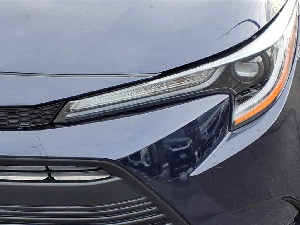 Used 2026 Toyota Corolla LE image 8