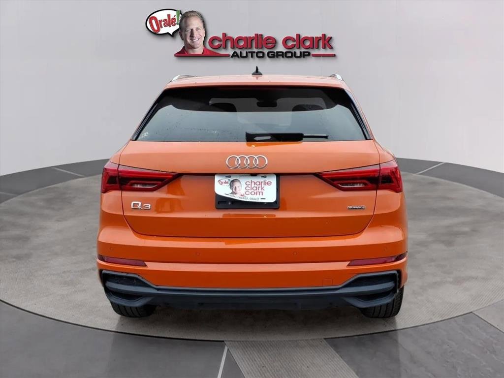 Used 2025 Audi Q3 2.0T Premium image 4