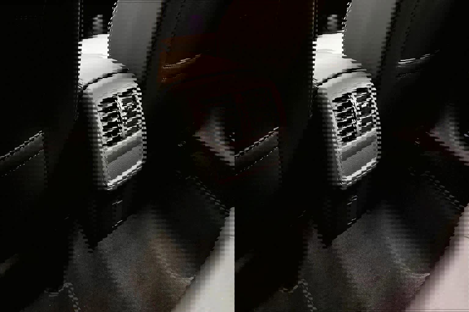 Used 2022 Volkswagen Arteon SEL w/ Black Wheel Package image 35