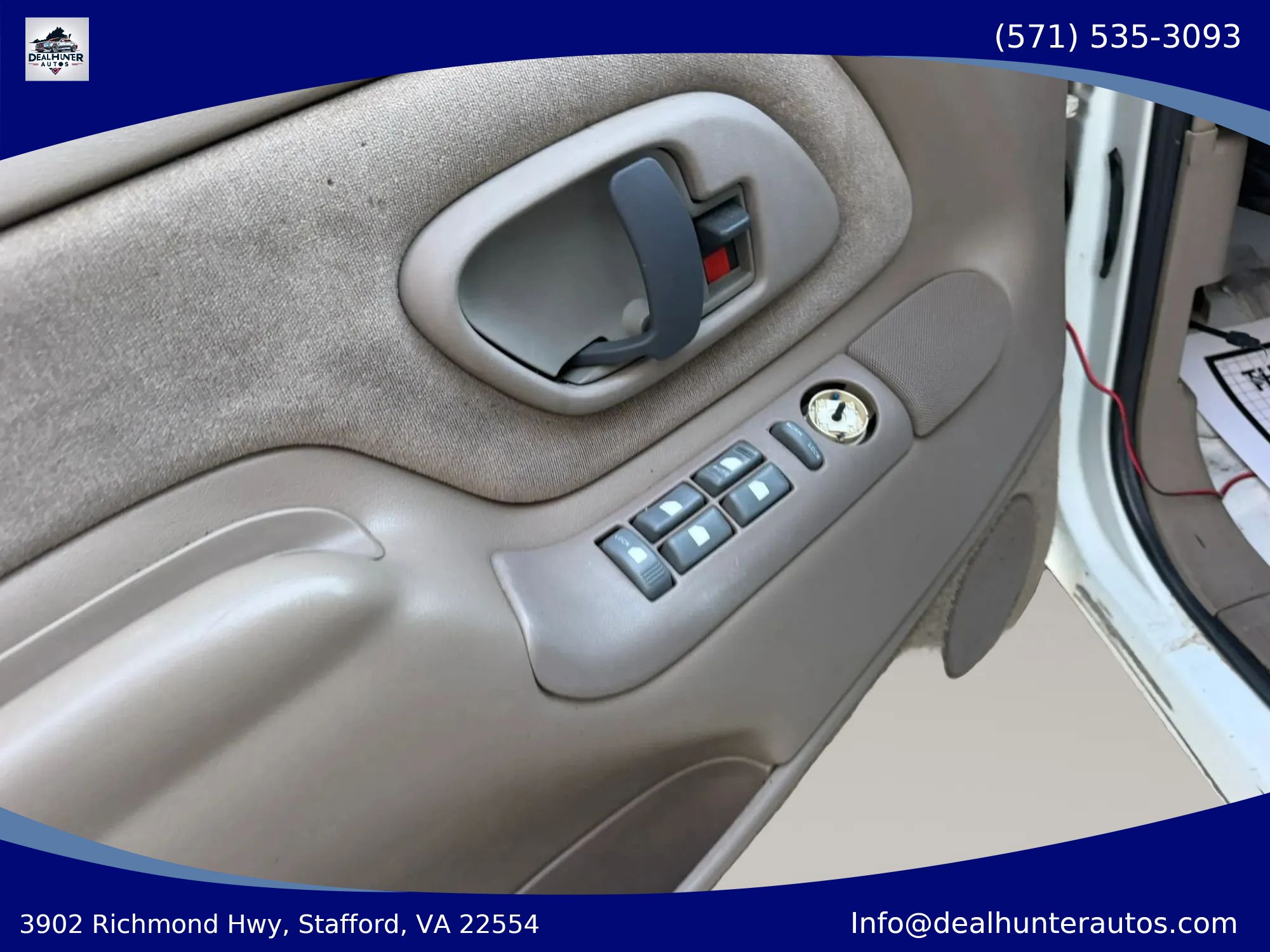 Used 1998 GMC Yukon 4WD 4-Door w/ Marketing Opt Pkg 5 image 18