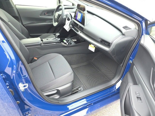 New 2026 Toyota Prius LE image 10