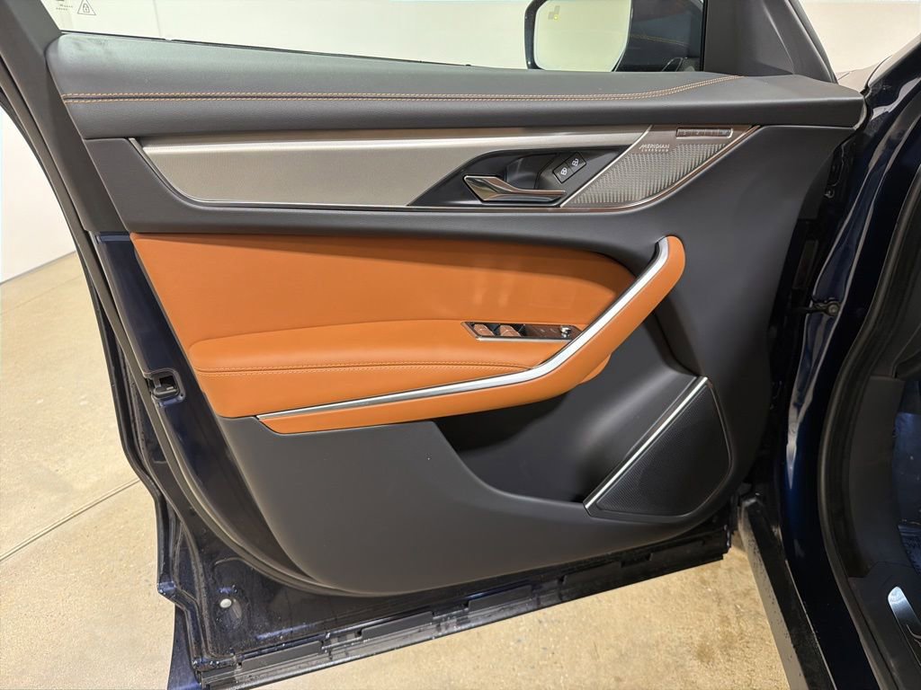 New 2026 Jaguar F-PACE R-Dynamic S AWD/4WD image 9