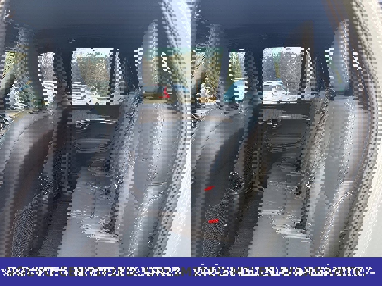 Certified 2024 Volvo XC90 B6 Ultimate w/ Lounge Package image 20