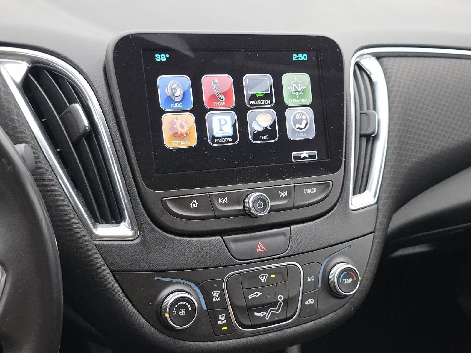 Used 2016 Chevrolet Malibu LT image 5