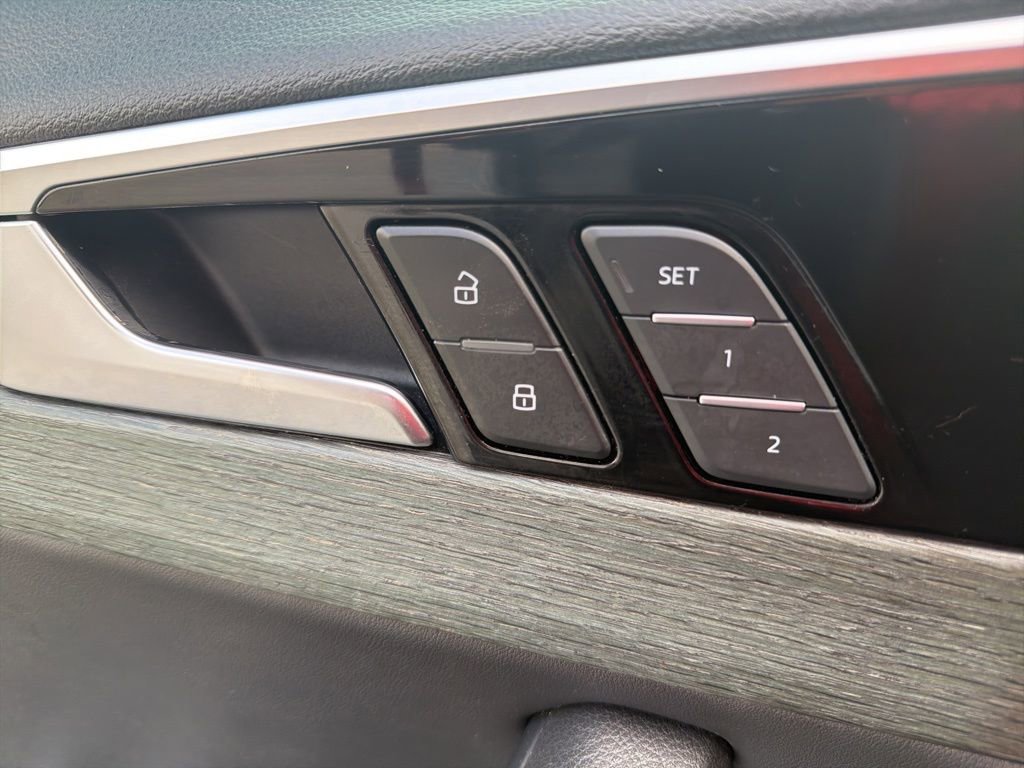 Used 2020 Audi A4 2.0T Premium w/ Convenience Package image 15