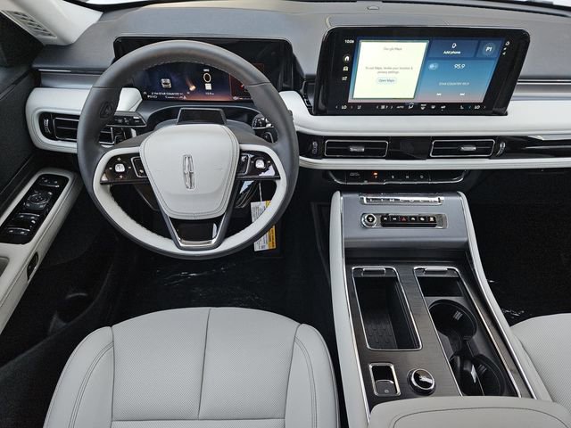 New 2026 Lincoln Aviator 2WD image 4