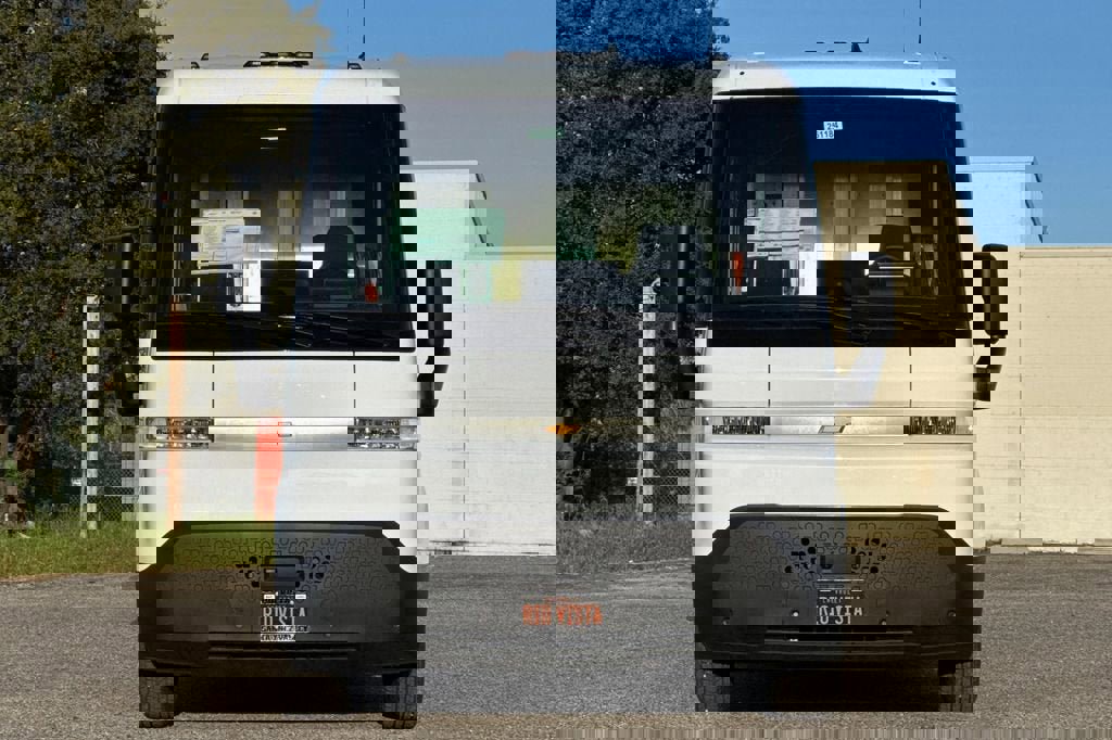 New 2025 Chevrolet Brightdrop 400 w/ Power Door Package image 9