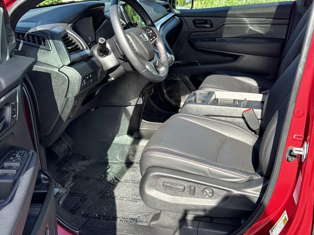 Used 2023 Honda Odyssey Sport image 24
