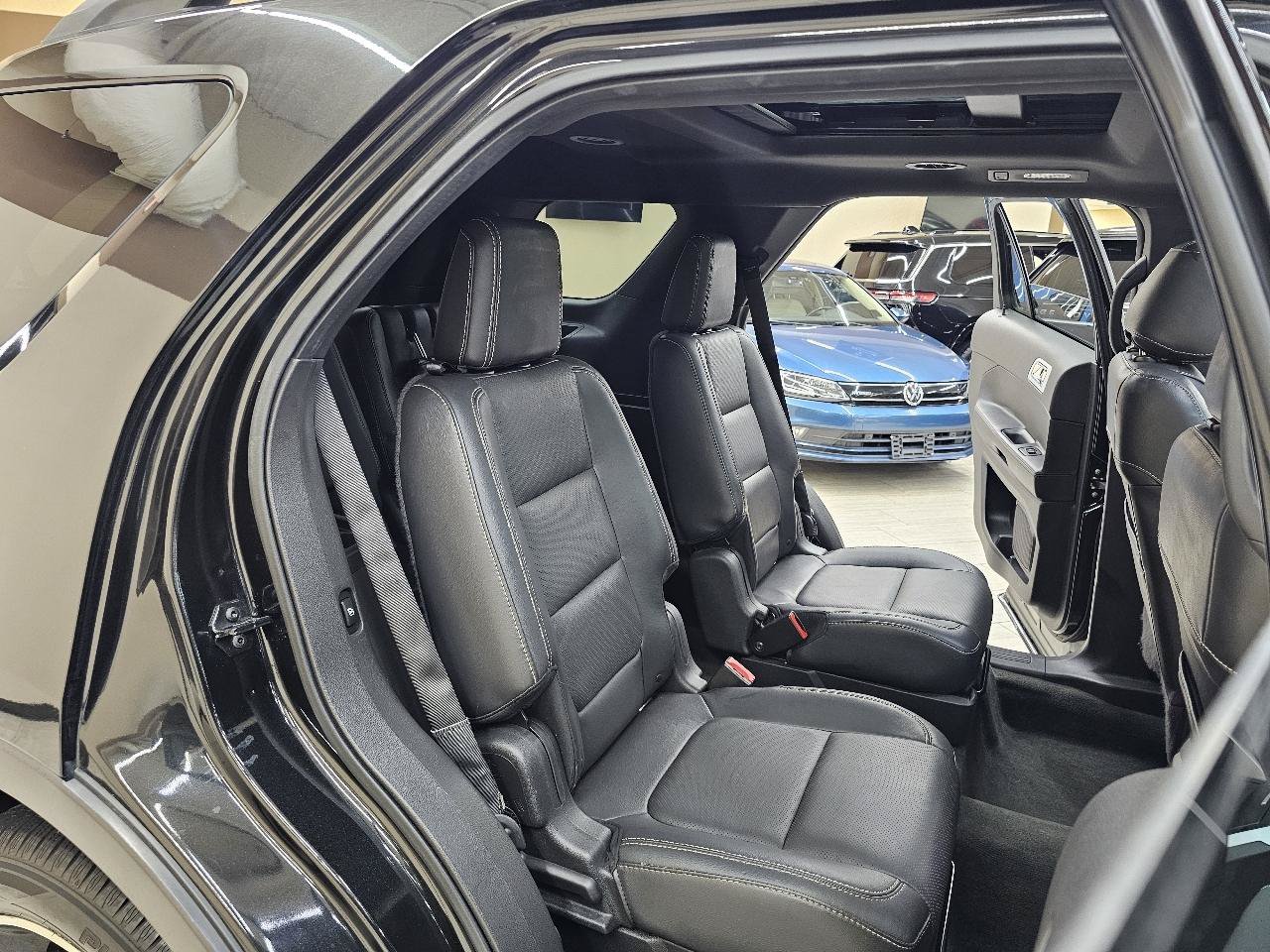 Used 2015 Ford Explorer Sport w/ Equipment Group 401A AWD/4WD image 25