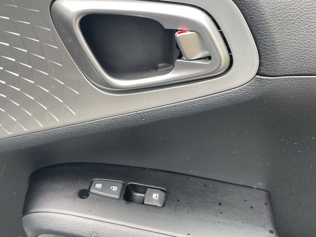 Certified 2022 Kia Soul LX FWD image 13